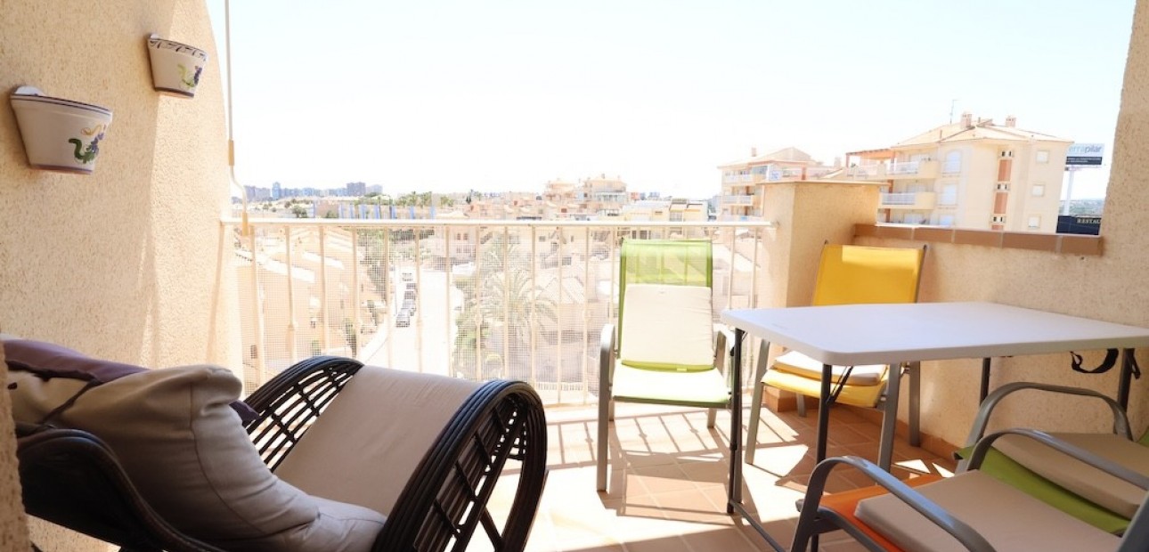 Sale - Apartment / flat -
Costa Blanca - Orihuela Costa