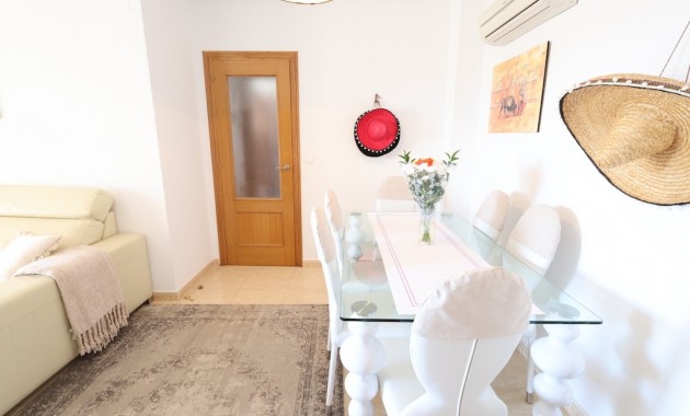 Sale - Apartment / flat -
Costa Blanca - Orihuela Costa