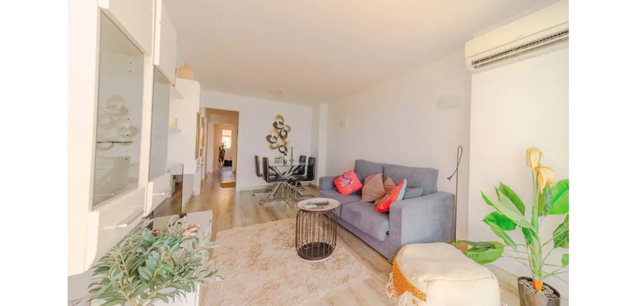 Sale - Apartment / flat -
Torrevieja