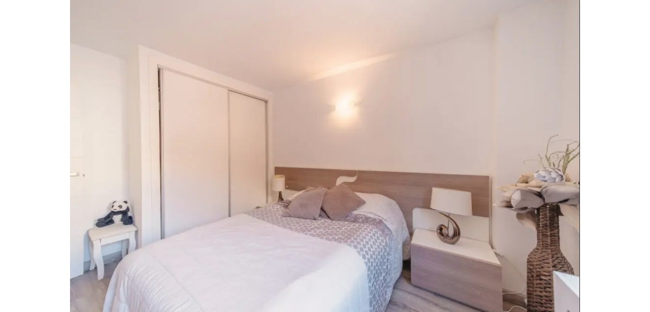 Sale - Apartment / flat -
Torrevieja