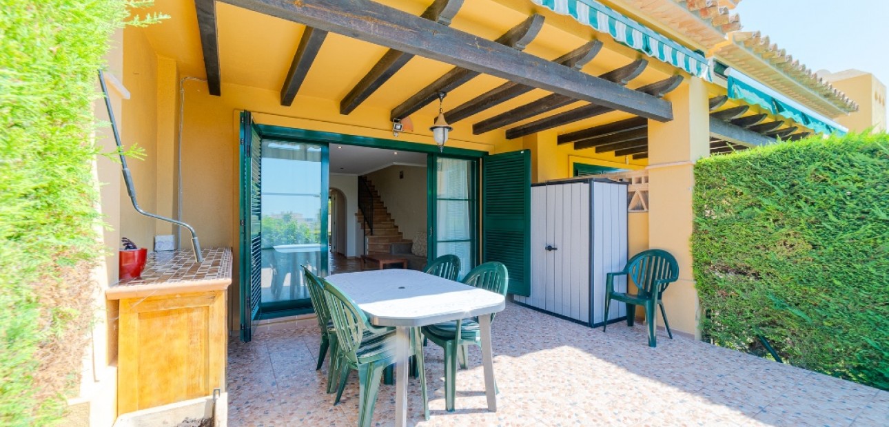 Herverkoop - Adosado -
Finestrat