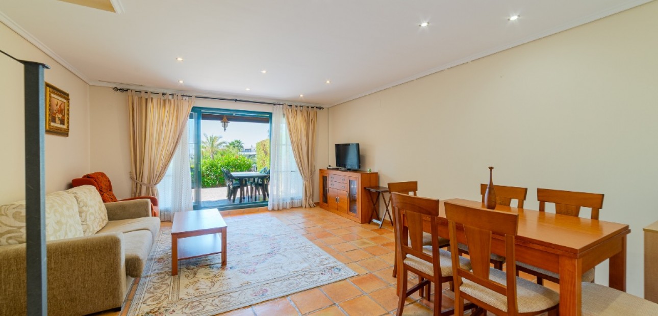 Herverkoop - Adosado -
Finestrat