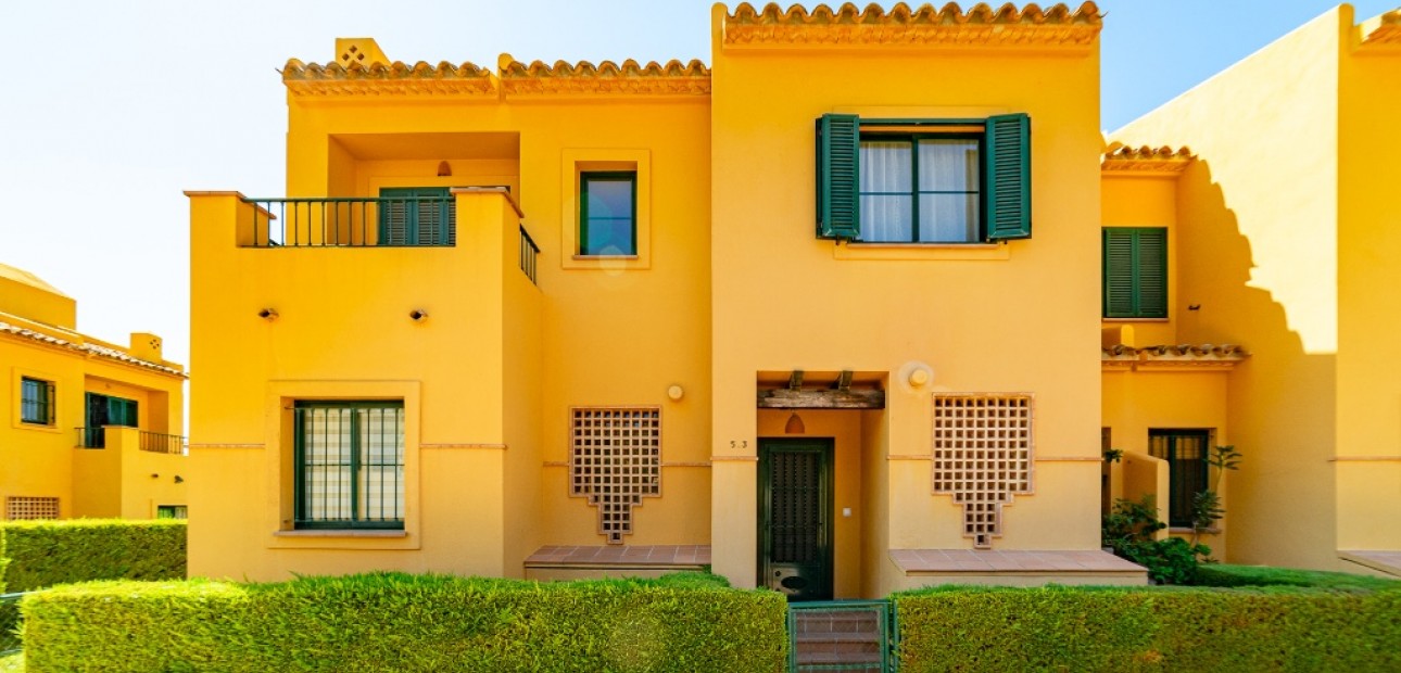 Herverkoop - Adosado -
Finestrat