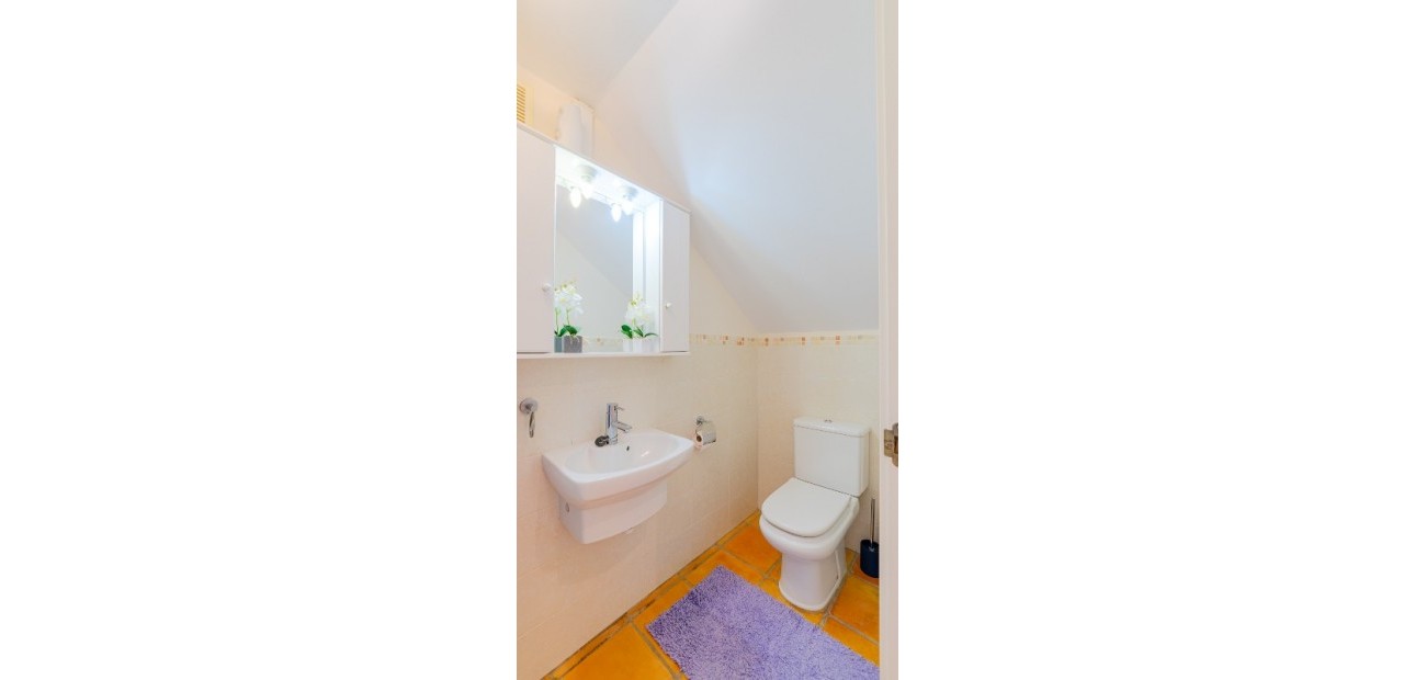 Herverkoop - Adosado -
Finestrat