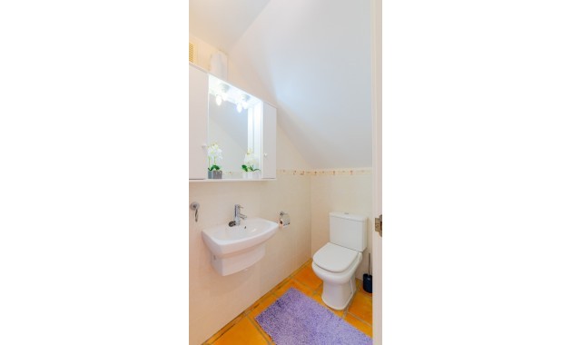 Herverkoop - Adosado -
Finestrat