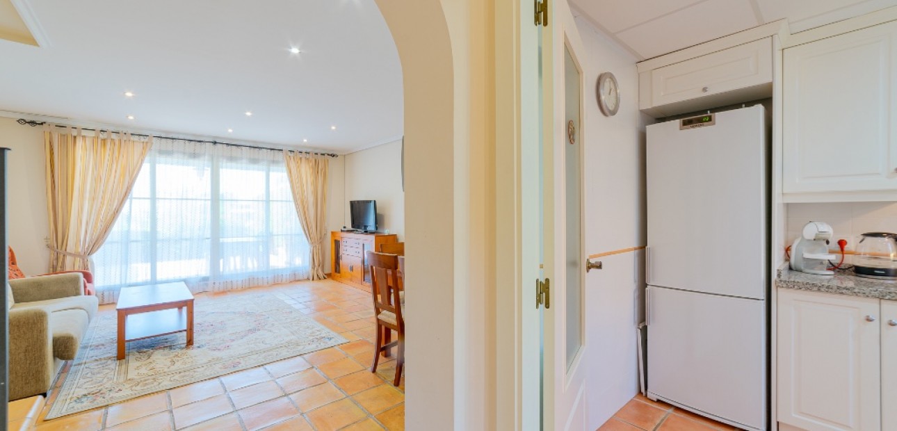 Herverkoop - Adosado -
Finestrat