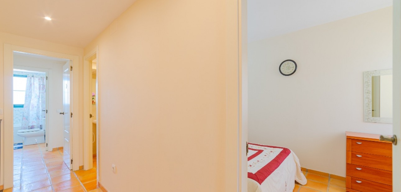 Herverkoop - Adosado -
Finestrat