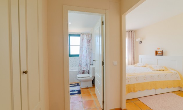 Herverkoop - Adosado -
Finestrat