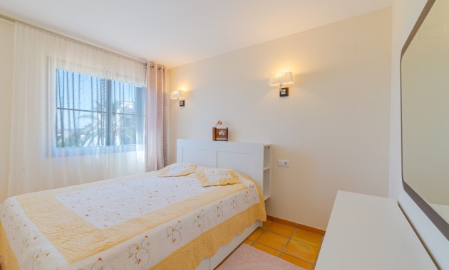 Herverkoop - Adosado -
Finestrat