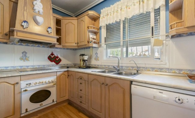 Sale - Villa -
Ciudad Quesada