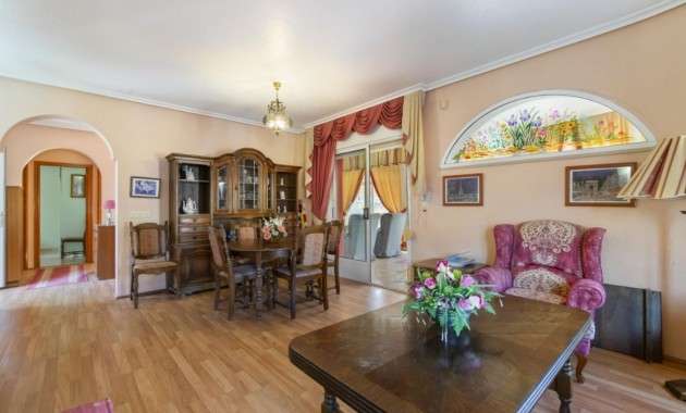 Sale - Villa -
Ciudad Quesada