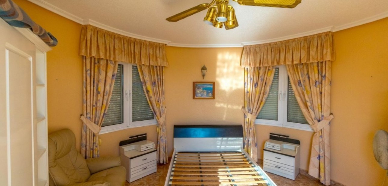 Sale - Villa -
Ciudad Quesada