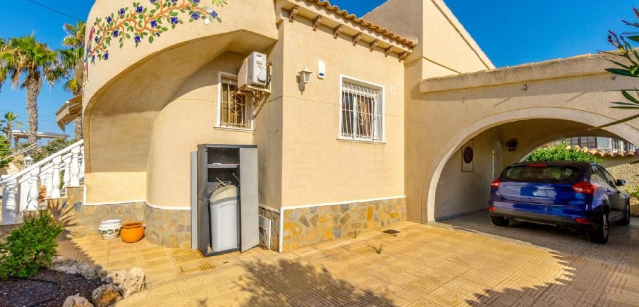 Sale - Villa -
Ciudad Quesada