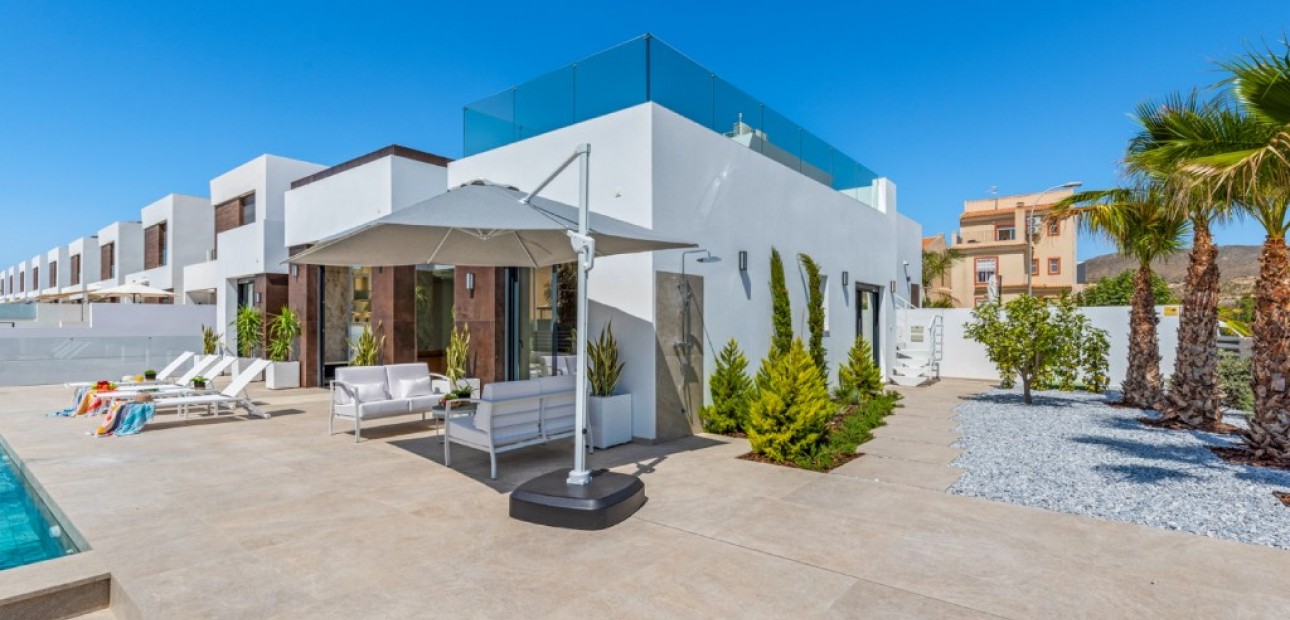 Sale - Villa -
Alicante - El Campello