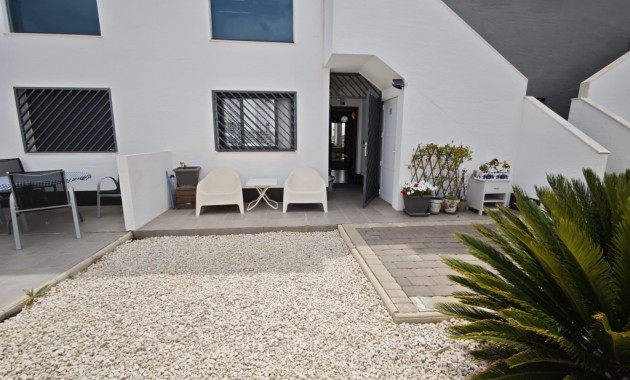 Sale - Apartment / flat -
Orihuela Costa - La Zenia