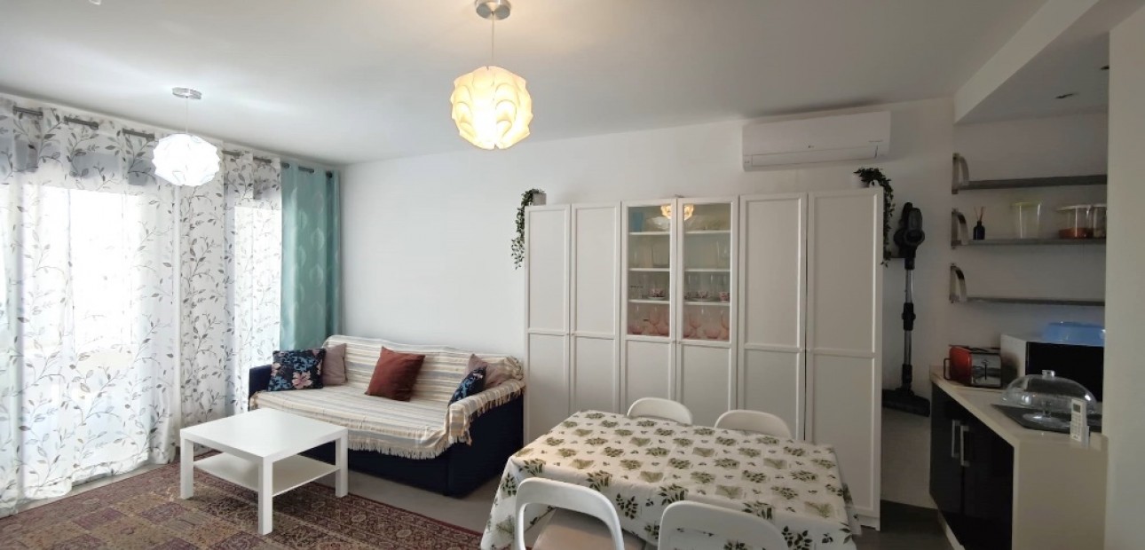 Sale - Apartment / flat -
Orihuela Costa - La Zenia