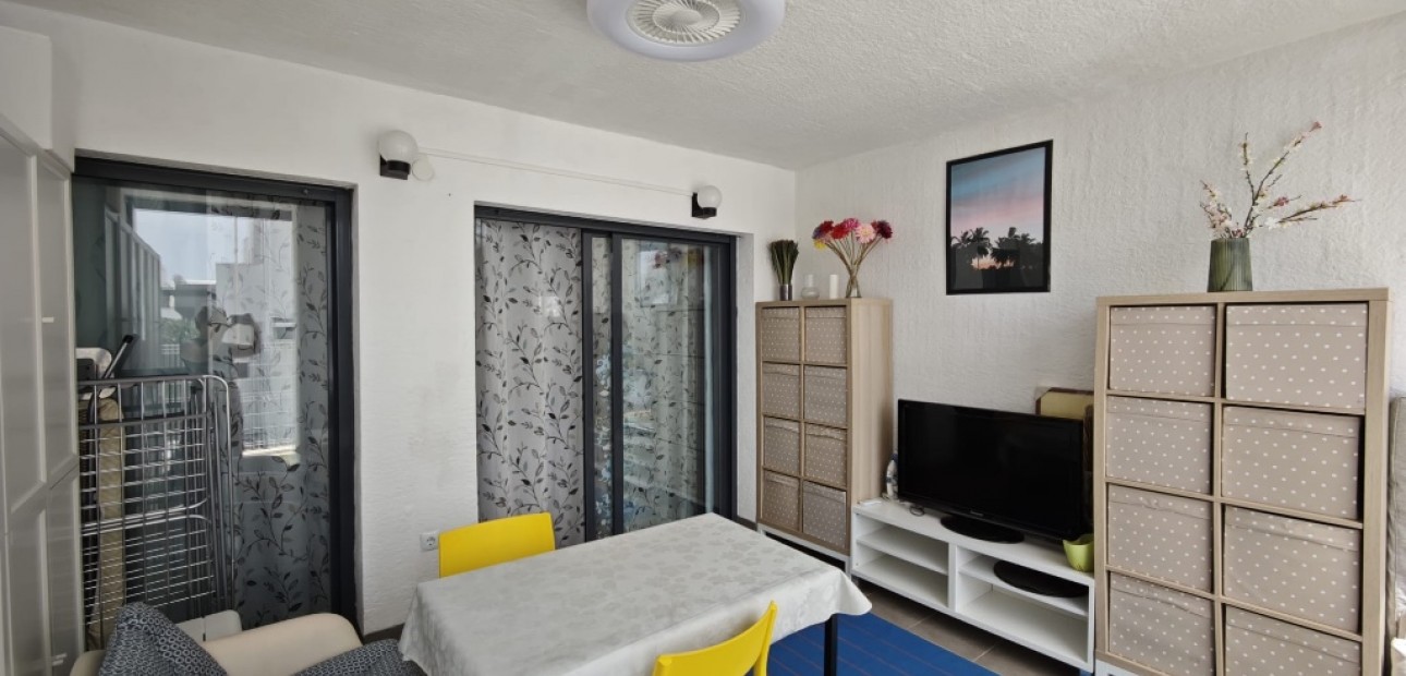 Sale - Apartment / flat -
Orihuela Costa - La Zenia