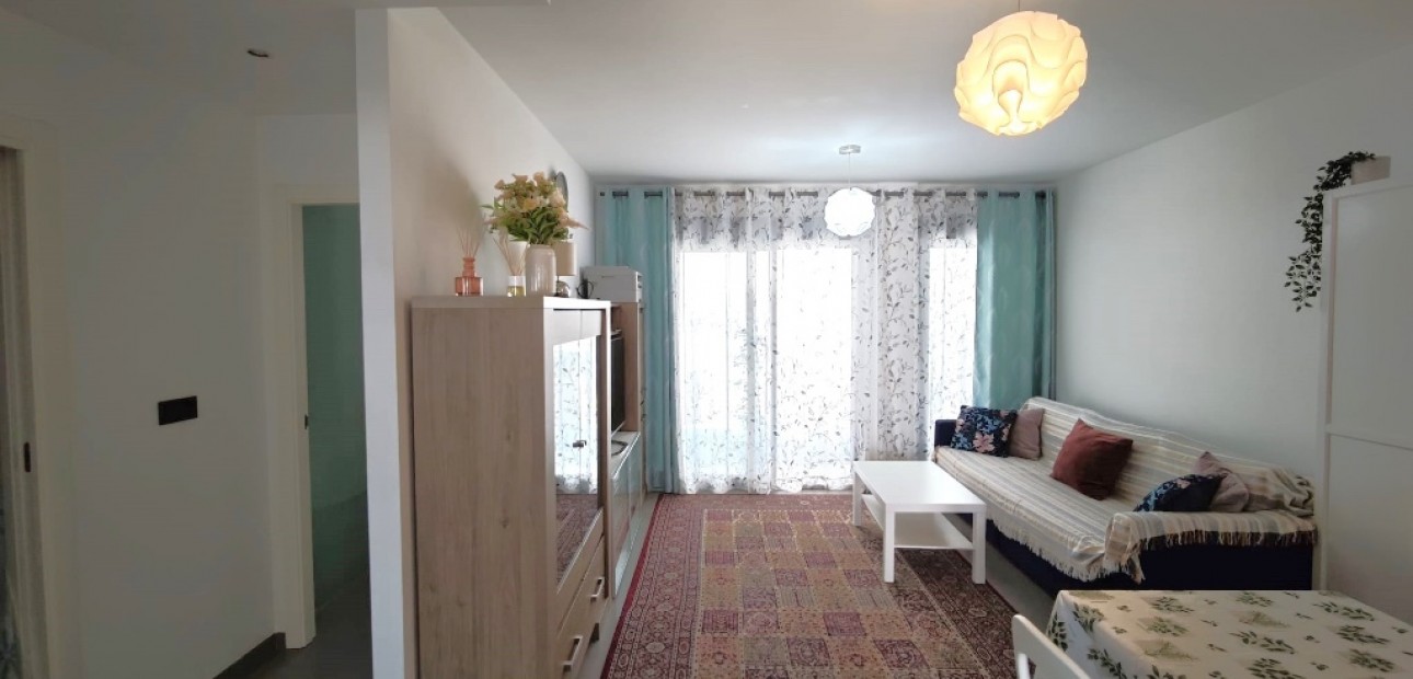 Sale - Apartment / flat -
Orihuela Costa - La Zenia