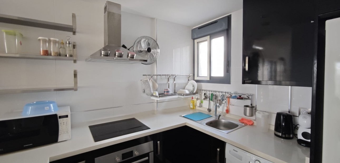 Sale - Apartment / flat -
Orihuela Costa - La Zenia