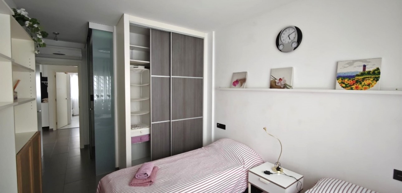 Sale - Apartment / flat -
Orihuela Costa - La Zenia