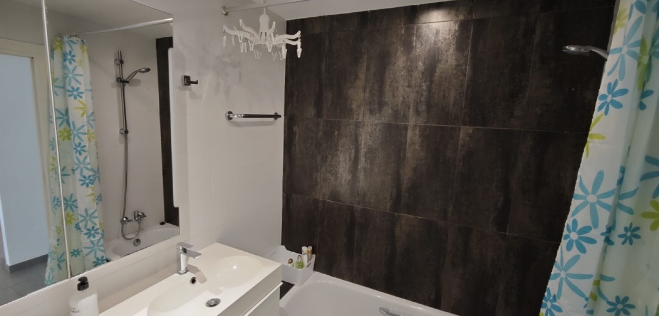 Sale - Apartment / flat -
Orihuela Costa - La Zenia