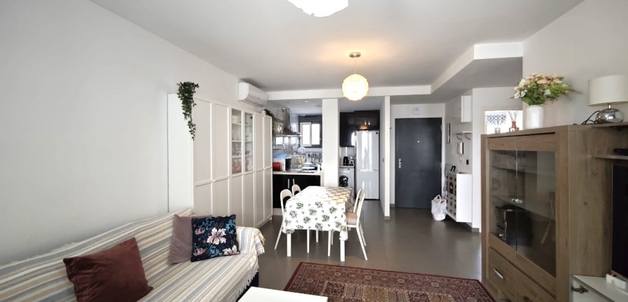 Sale - Apartment / flat -
Orihuela Costa - La Zenia