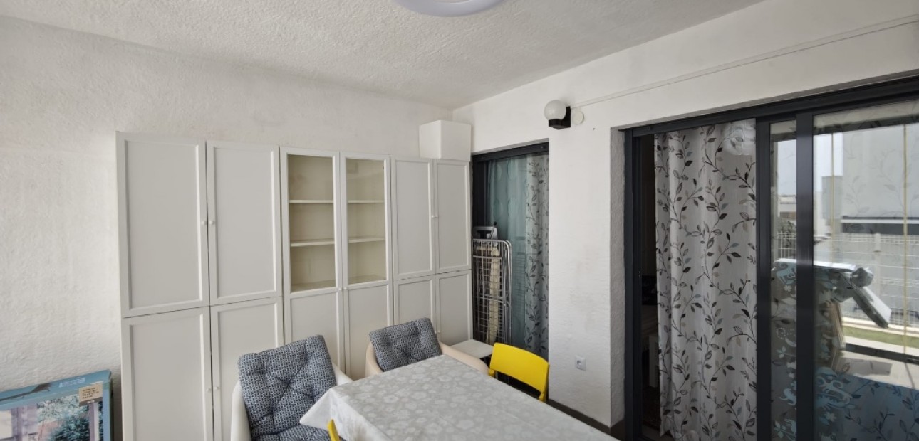 Sale - Apartment / flat -
Orihuela Costa - La Zenia