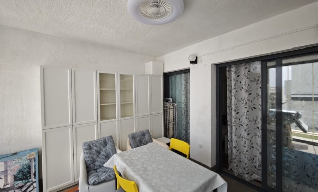 Sale - Apartment / flat -
Orihuela Costa - La Zenia