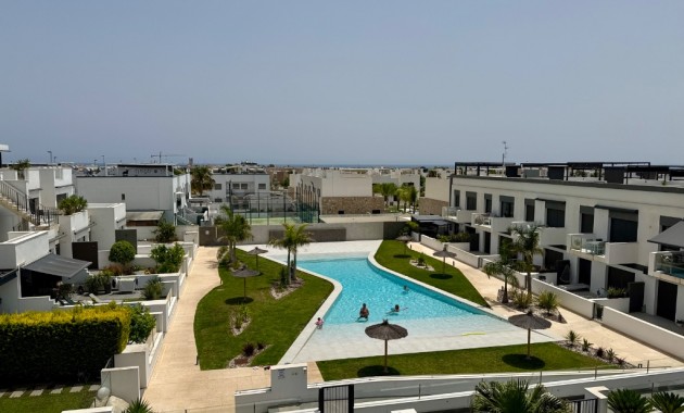 Herverkoop - Appartement / flat -
Pilar de la Horadada - Mil Palmeras