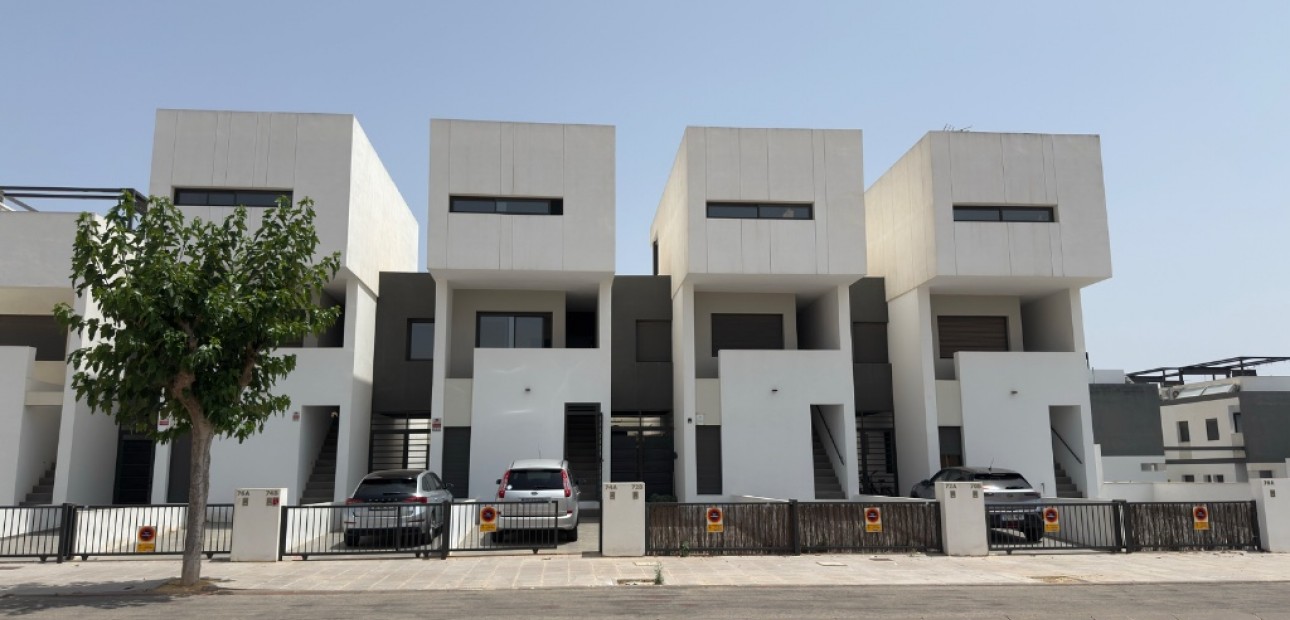 Herverkoop - Appartement / flat -
Pilar de la Horadada - Mil Palmeras