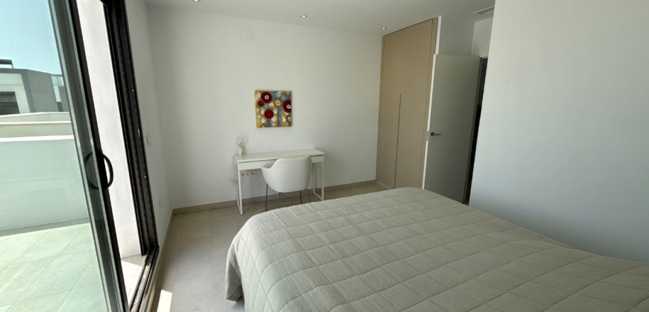 Herverkoop - Appartement / flat -
Pilar de la Horadada - Mil Palmeras