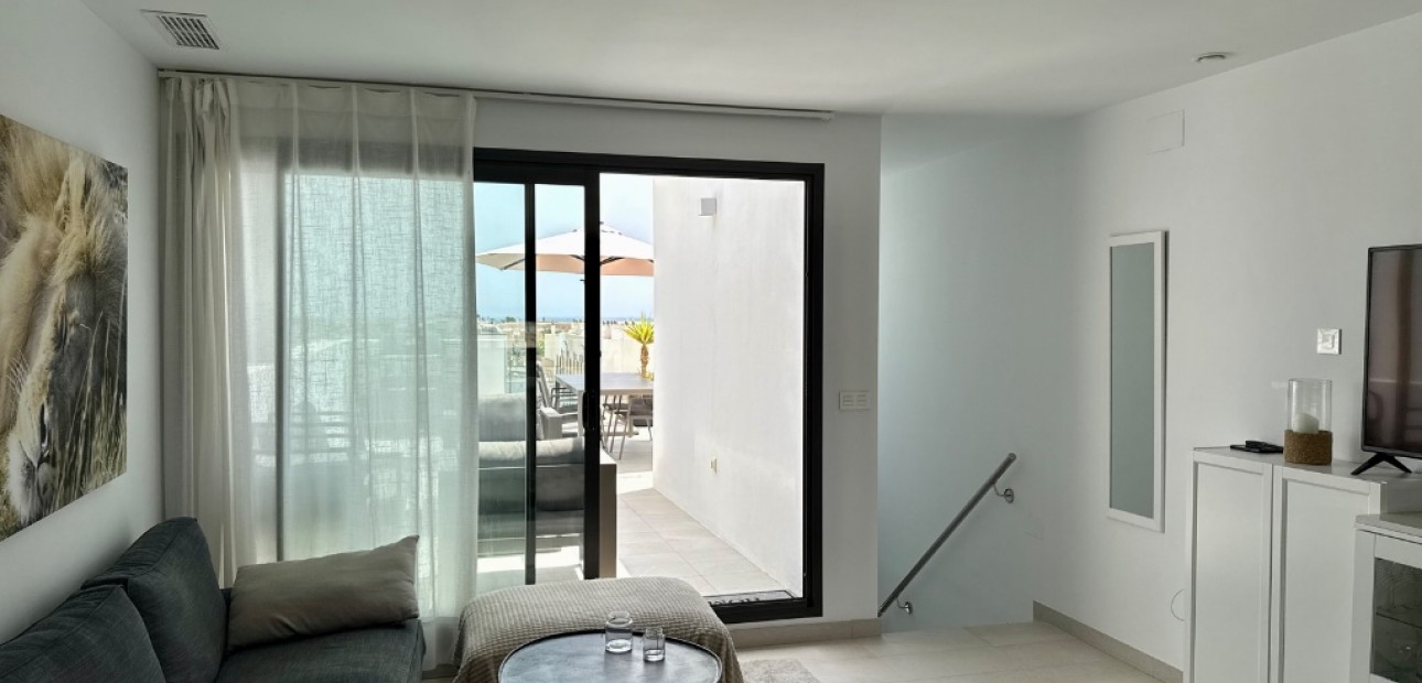 Herverkoop - Appartement / flat -
Pilar de la Horadada - Mil Palmeras