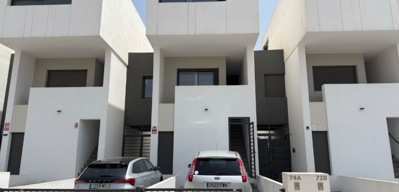 Herverkoop - Appartement / flat -
Pilar de la Horadada - Mil Palmeras