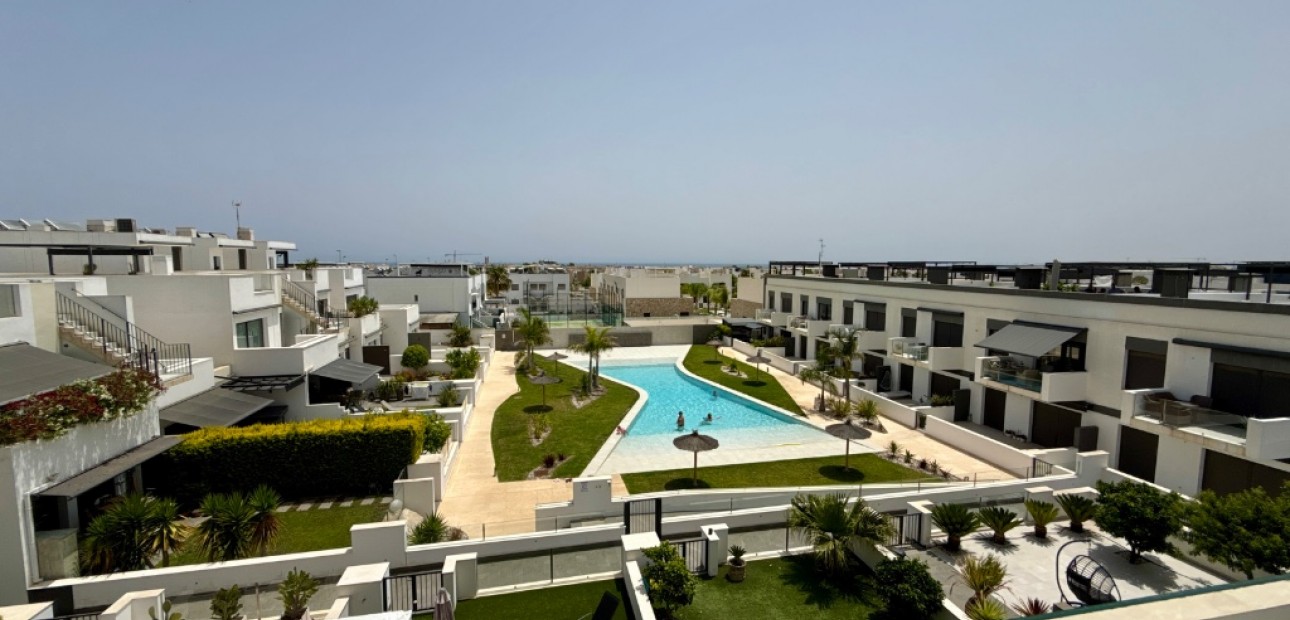 Herverkoop - Appartement / flat -
Pilar de la Horadada - Mil Palmeras