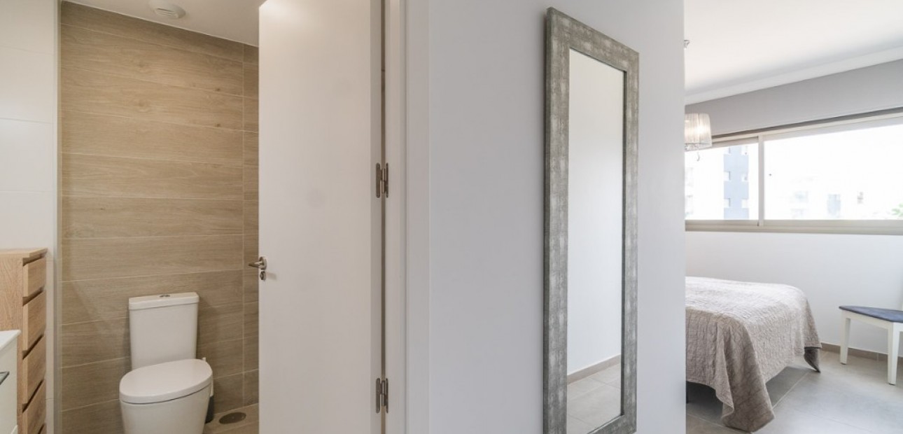 Sale - Apartment / flat -
Villamartín