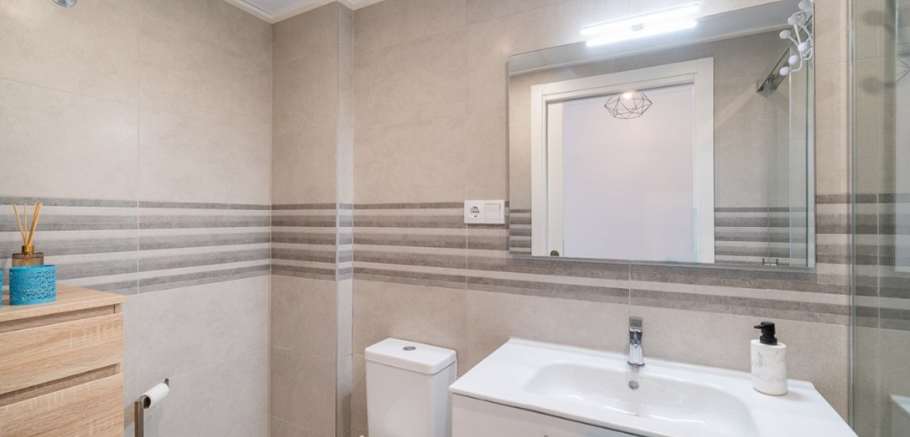 Sale - Apartment / flat -
Villamartín