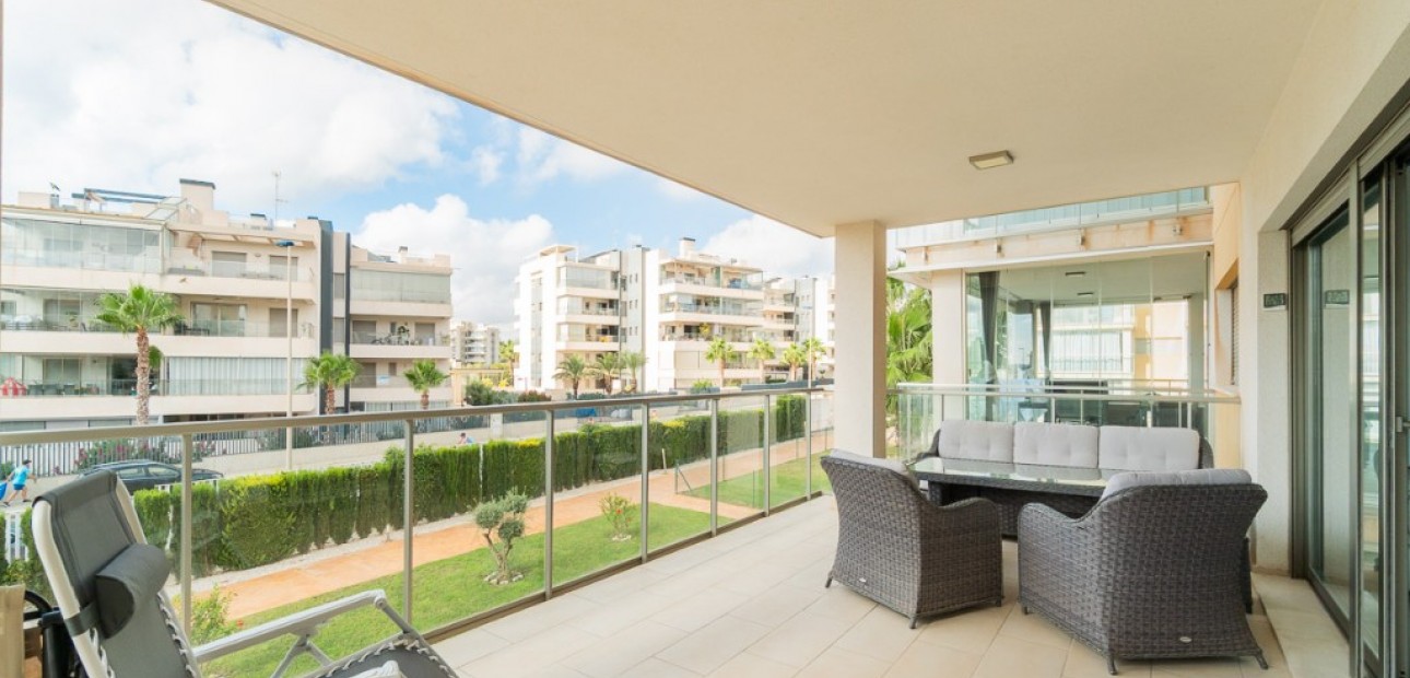 Sale - Apartment / flat -
Villamartín