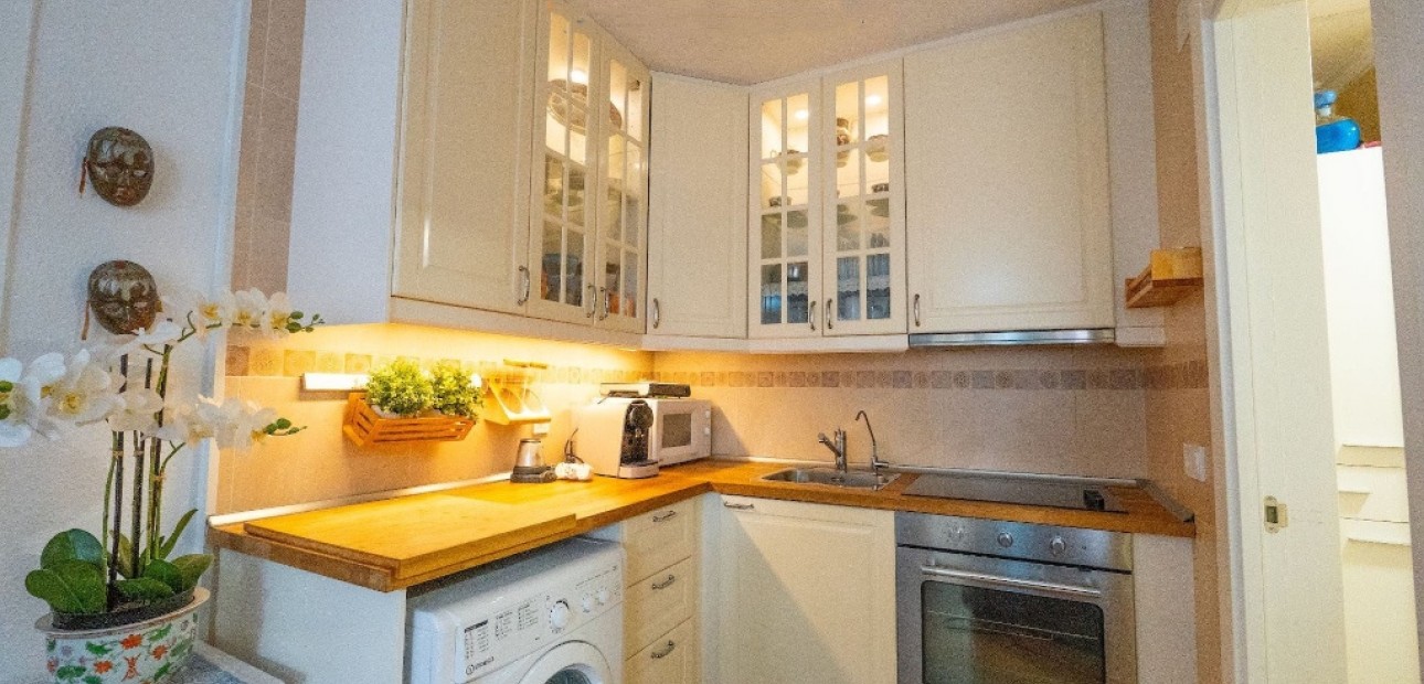 Herverkoop - Adosado -
Torrevieja