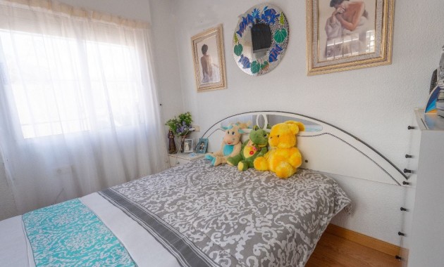 Herverkoop - Adosado -
Torrevieja