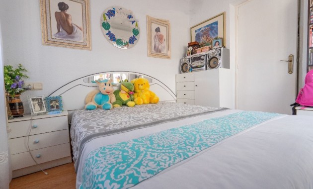 Herverkoop - Adosado -
Torrevieja