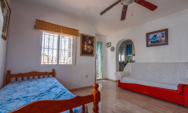 Herverkoop - Adosado -
Torrevieja