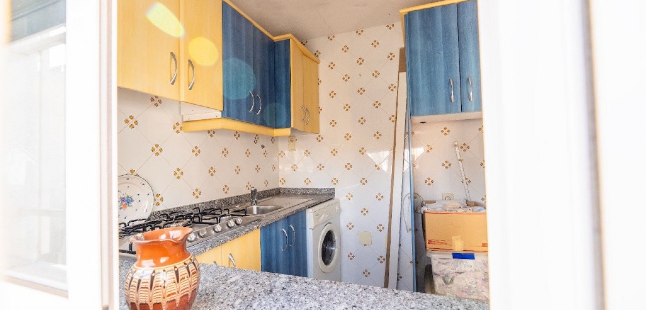 Herverkoop - Adosado -
Torrevieja