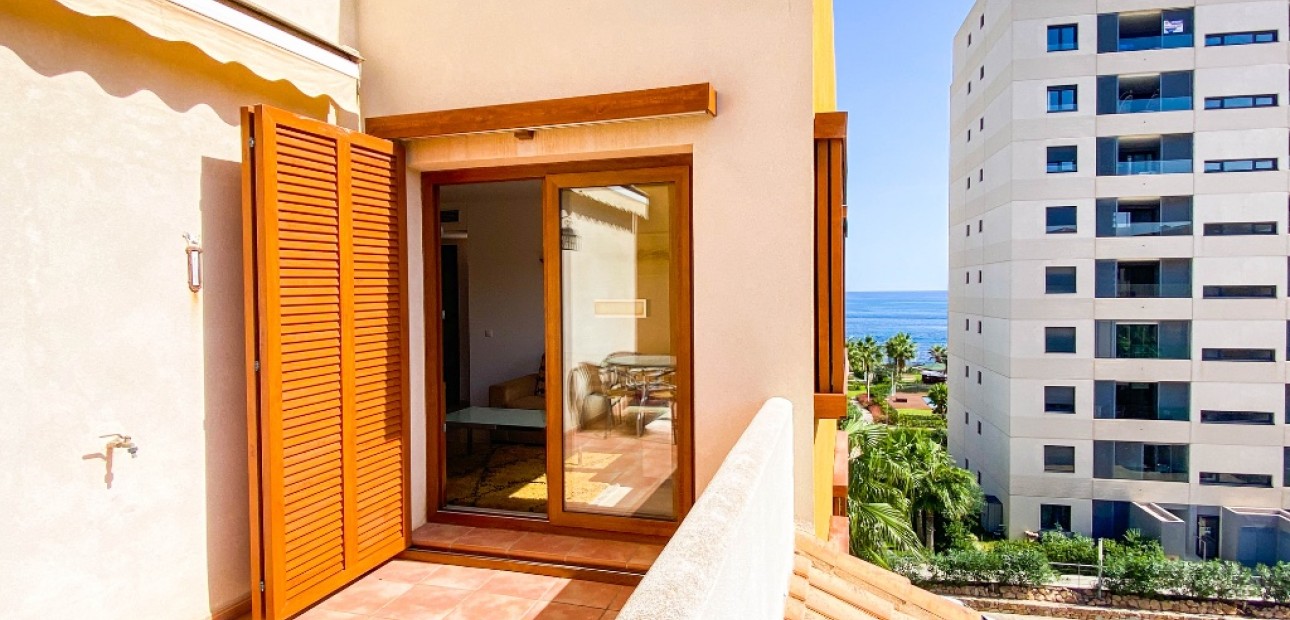 Herverkoop - Appartement / flat -
Punta Prima