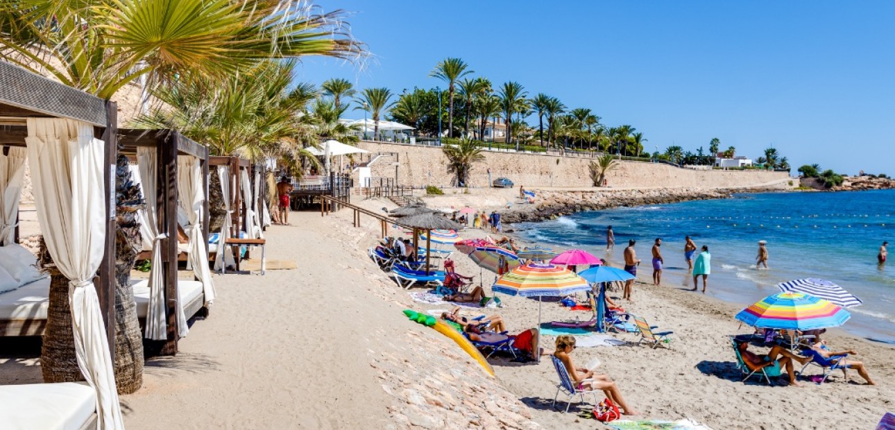 Herverkoop - Appartement / flat -
Punta Prima