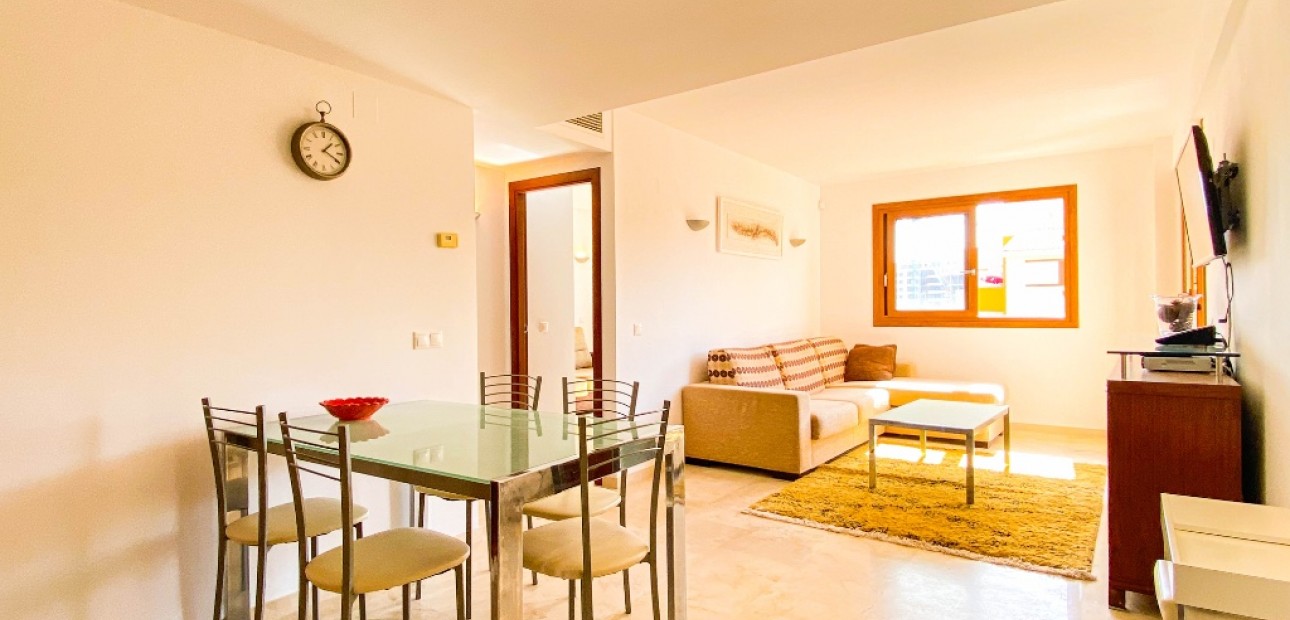 Herverkoop - Appartement / flat -
Punta Prima