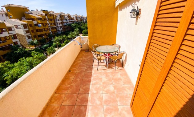 Herverkoop - Appartement / flat -
Punta Prima