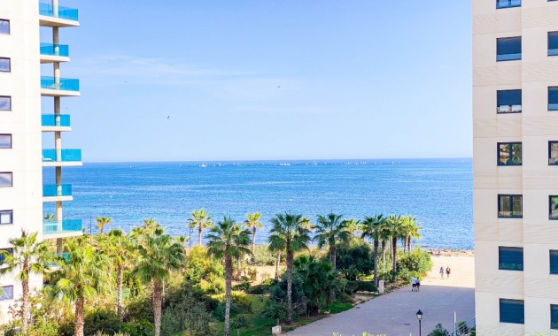 Herverkoop - Appartement / flat -
Punta Prima