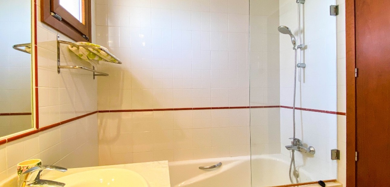 Herverkoop - Appartement / flat -
Punta Prima