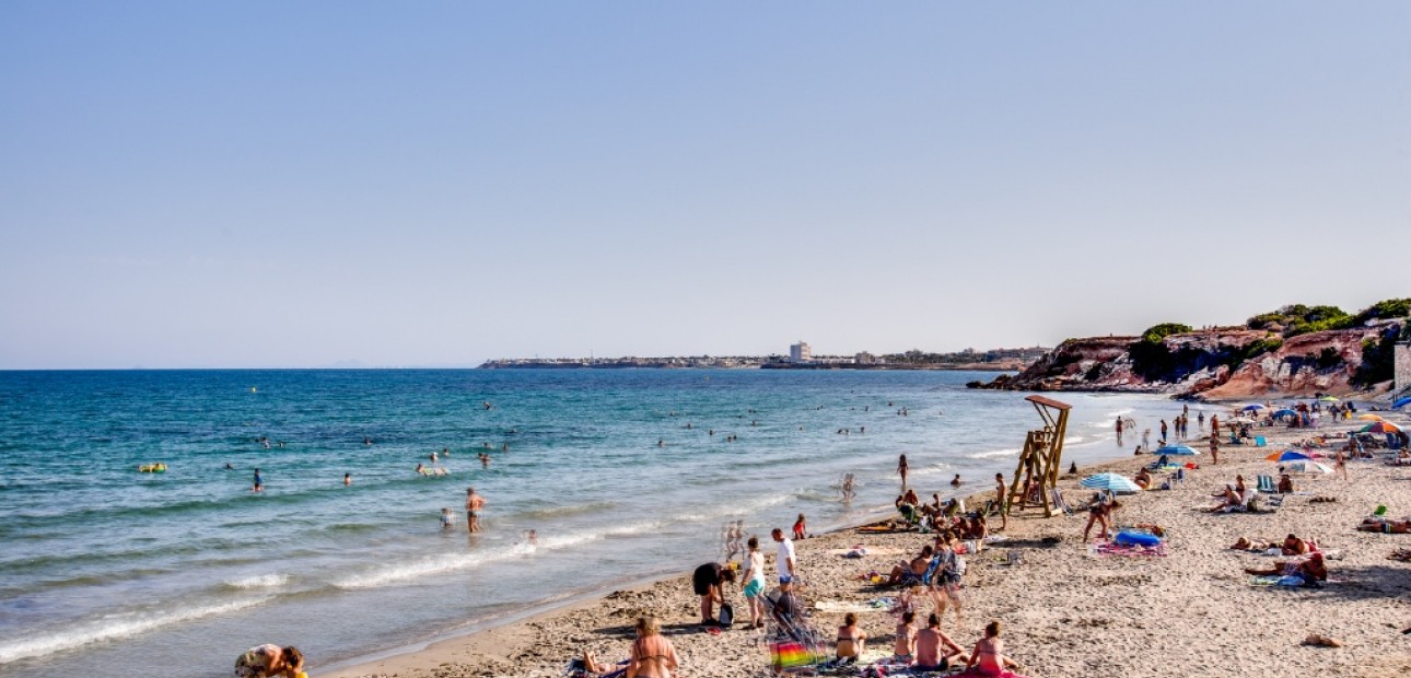 Herverkoop - Appartement / flat -
Punta Prima