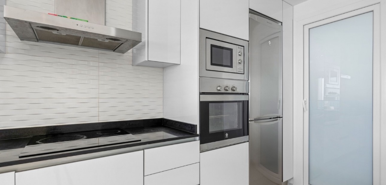 Venta - Apartamento / piso -
Punta Prima